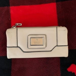 Guess Wallet